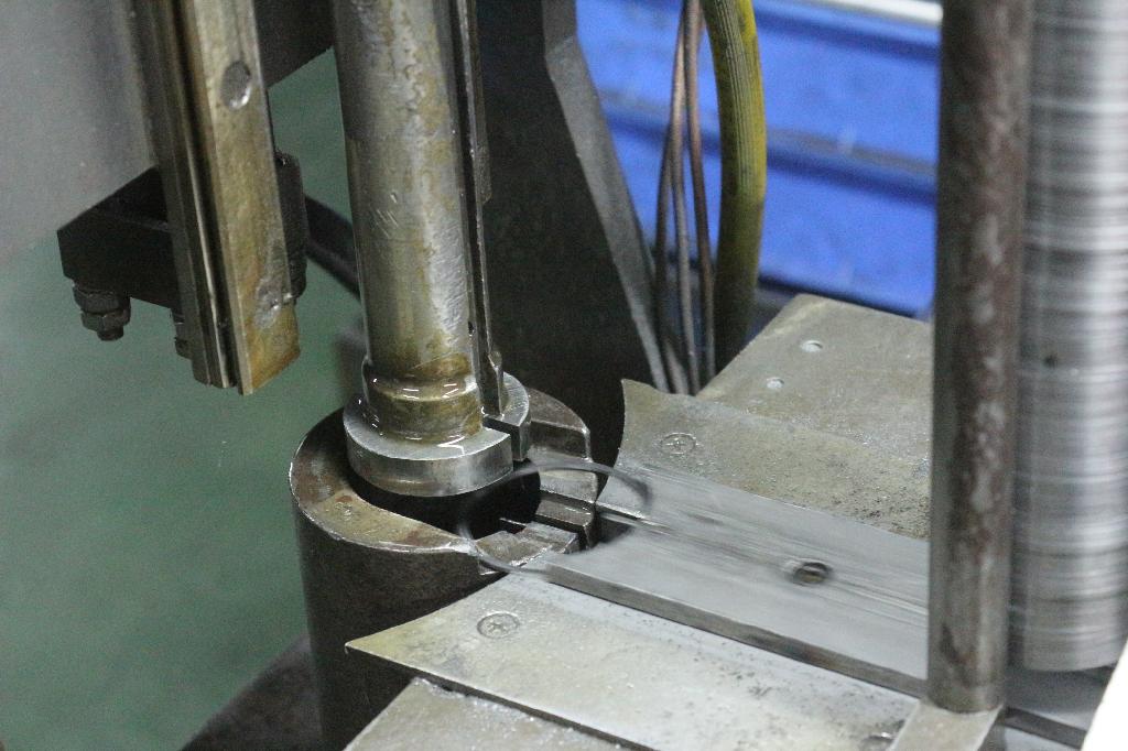 TFR-PISTON RING gap milling 3